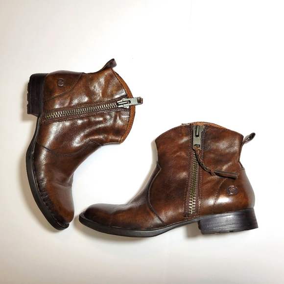 Born Shoes - Born Women's Western Ankle Boot / Bootie Brown Leather Size 6